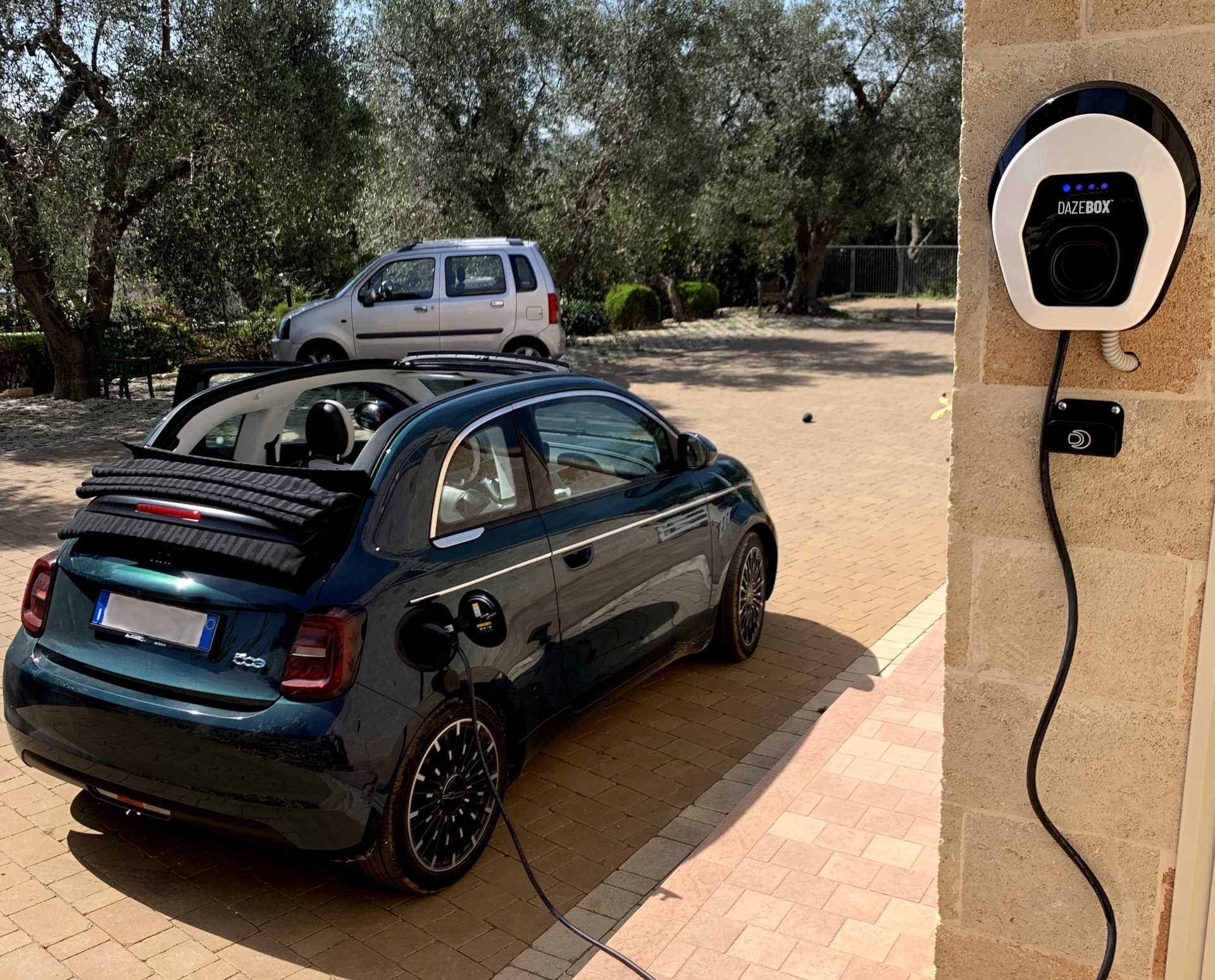 Wallbox - ricarica di veicoli elettrici - Enersistemi sas Ostuni